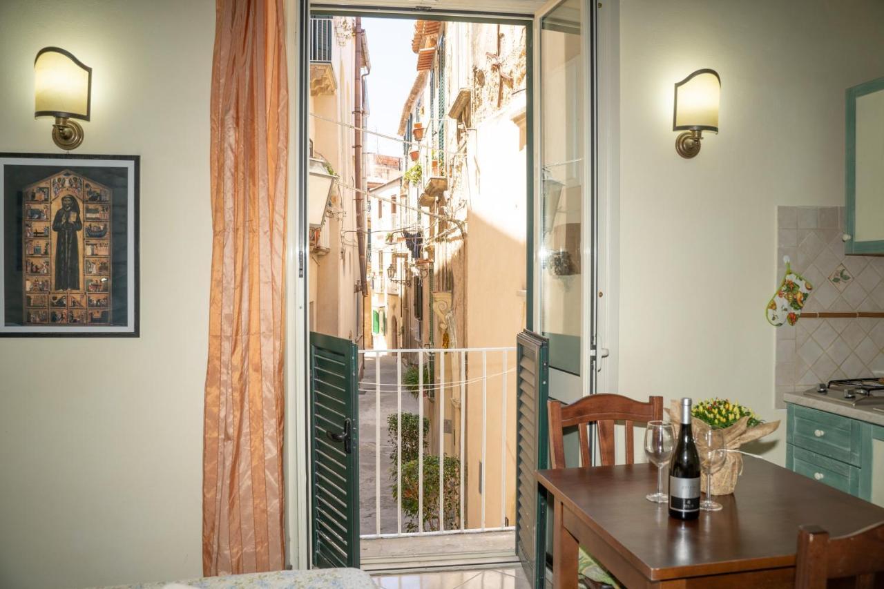 Palazzo Tranfo Al Duomo Accommodation Tropea Exteriér fotografie